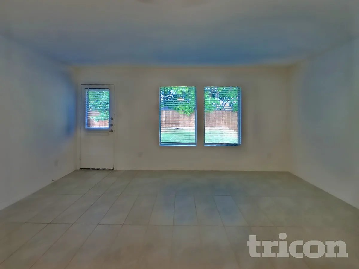 Building Photo - 1516 Claireborne Ct