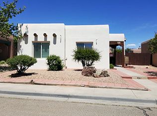 4061 Los Milagros, Santa Fe, NM 87507