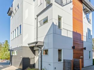 4307B SW Frontenac St, Seattle, WA 98136