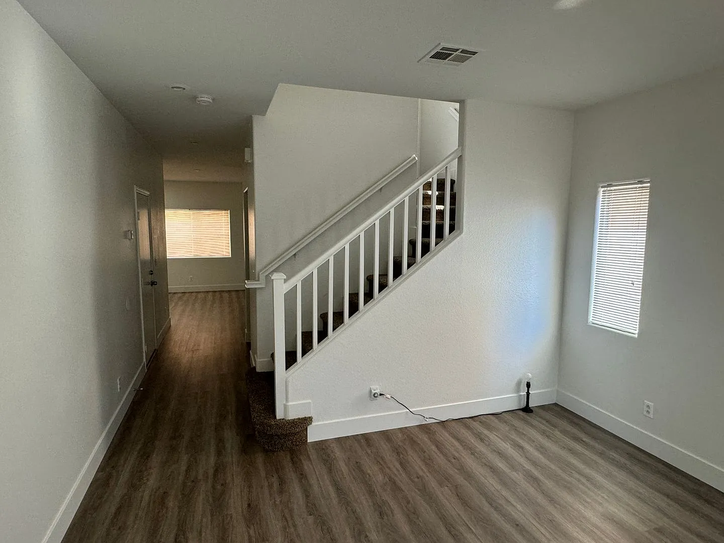 6370 Lonesome Lake - 4 Bedroom in SW Las Vegas! — Photo 2
