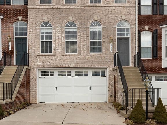 3rd image of 3678 Chippendale Cir #3