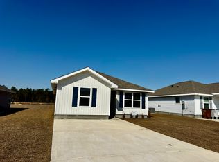 6281 Firefly Dr, Milton, FL 32583