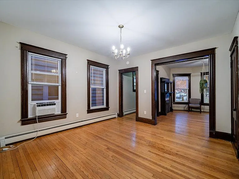56 Lincoln Ave — Photo 13