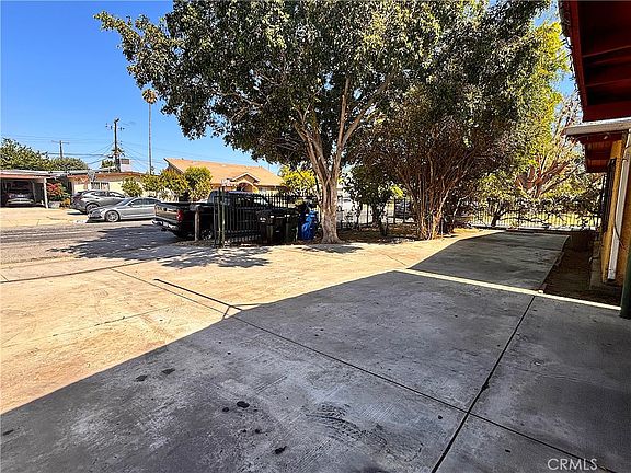 3rd image of 5703 N Rockvale Ave