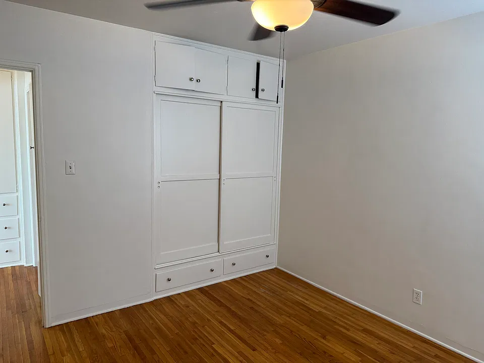 221 N Atlantic Blvd