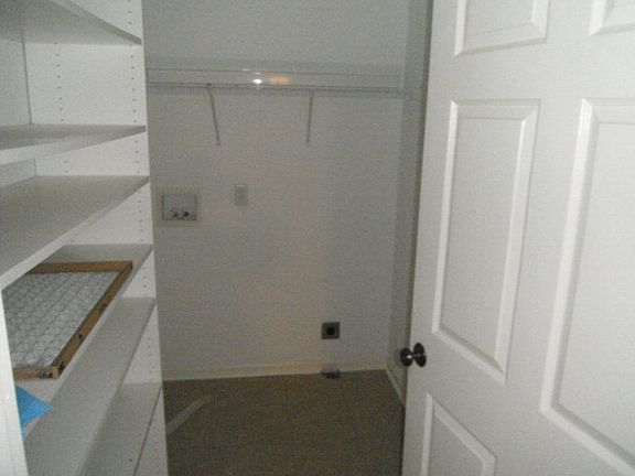 3rd image of 1762 Gatewood Cir