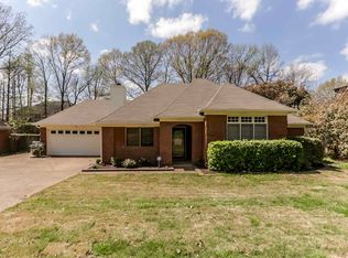 353 Locust Grove Dr, Cordova, TN 38018