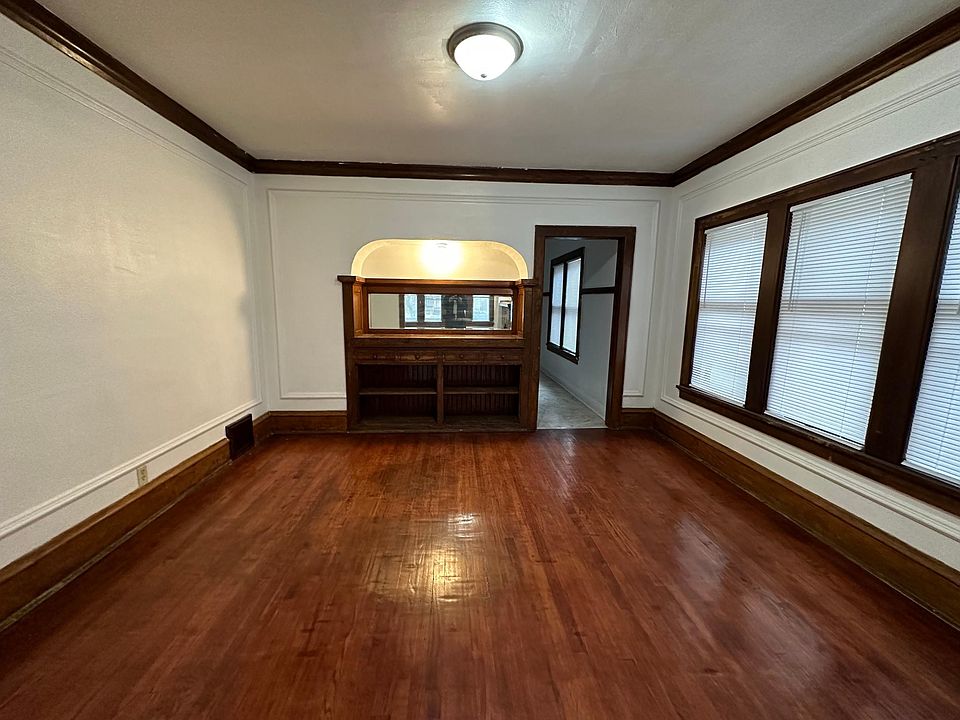 2nd image of 2772 N 48th St #1