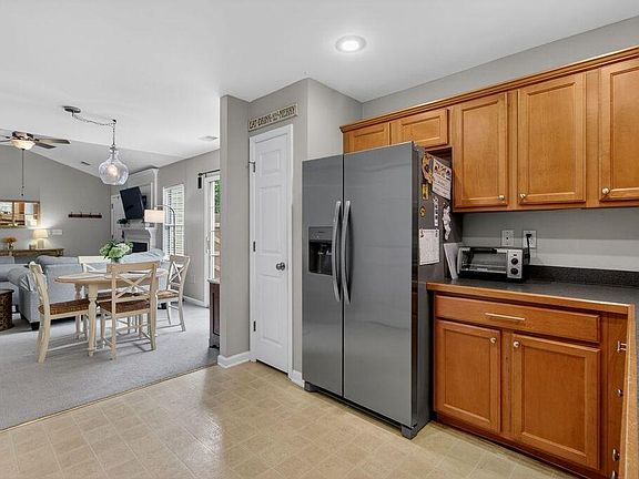 5th image of 1100 River Bay Ln