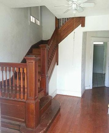 2nd image of 4655 Labadie Ave