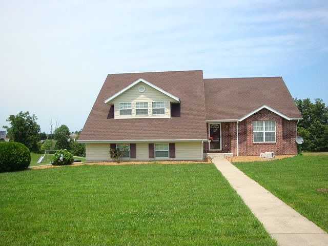 Home for Sale in Holts Summit, Missouri $161,000