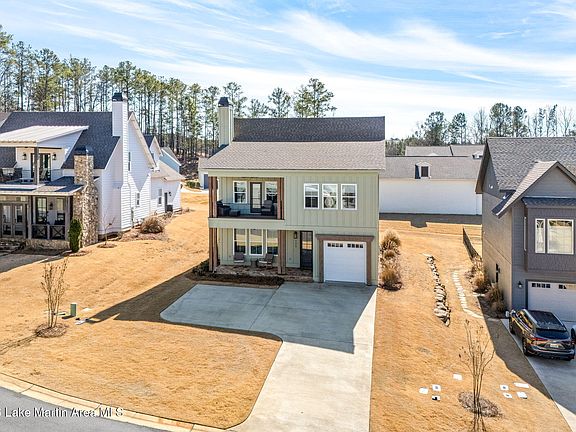 3rd image of 105 Hideaway Loop