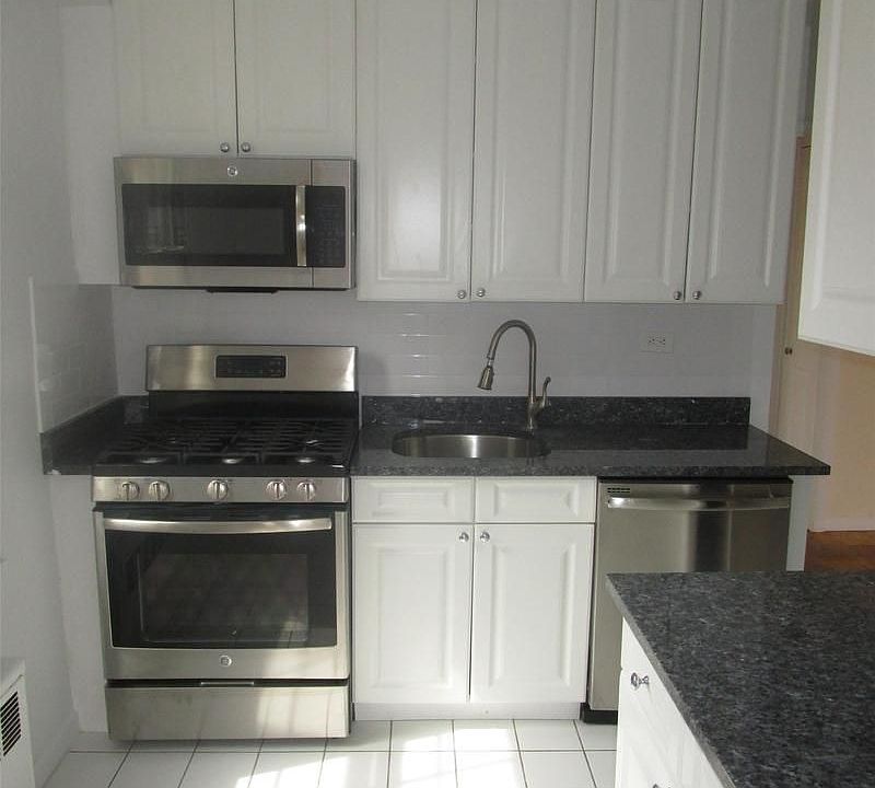 1st image of 250 E 63rd St APT 1111