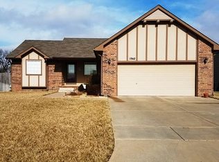 1942 E Cedar Tree St, Wichita, KS 67219