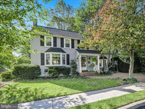 102 E Locust St, Annville, PA 17003