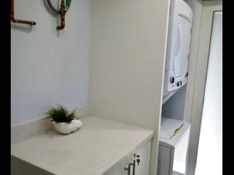 10 Seagate Blvd — Photo 13