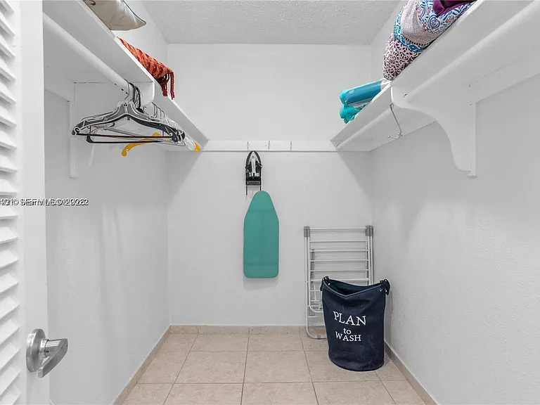 3505 S Ocean Dr #208 — Photo 9
