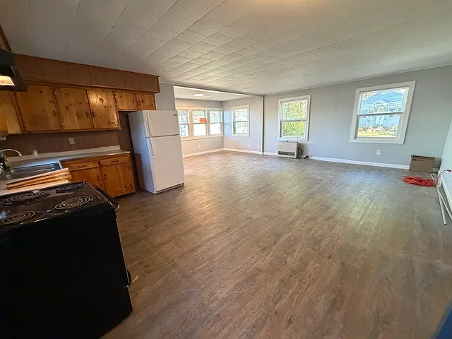 2 bed, $2,200 — Photo 3