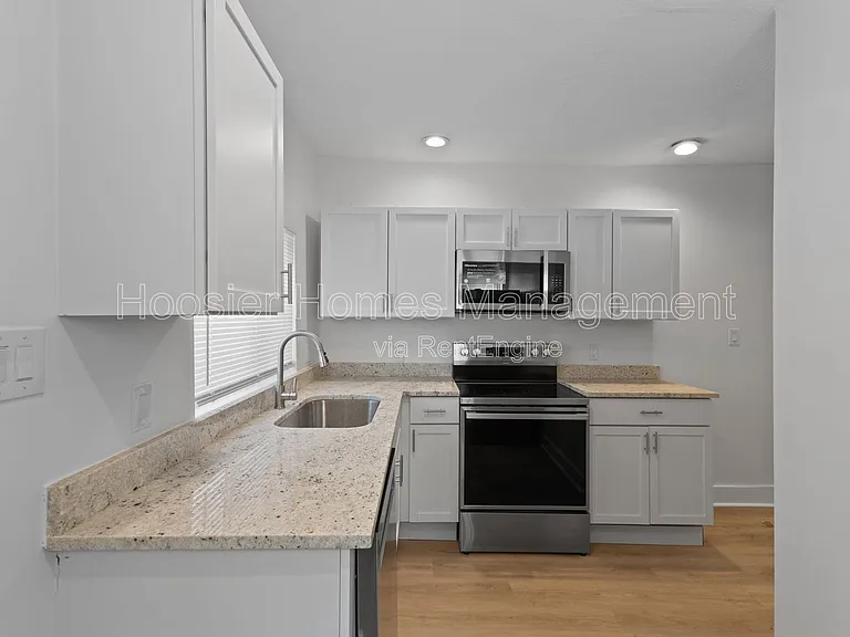 2918 Ruckle St — Photo 9