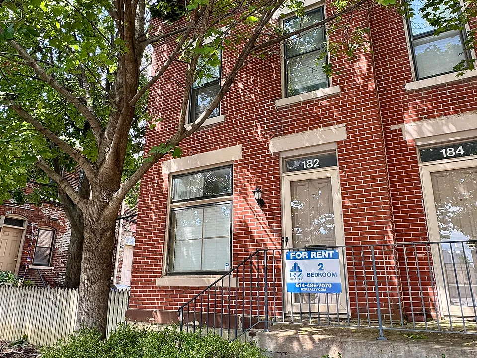 182 Warren St