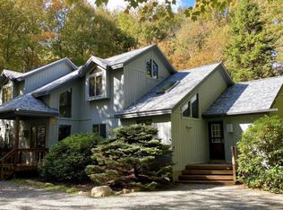 157 Split Rock Ln, Pocono Pines, PA