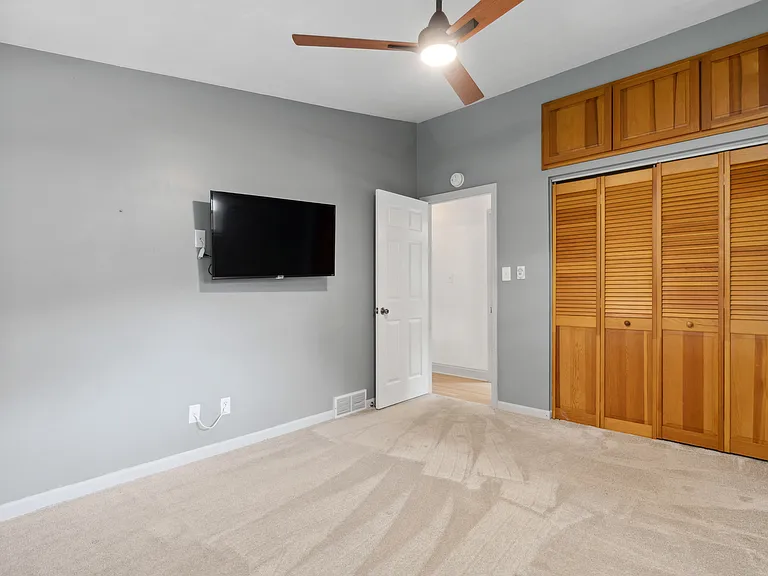3205 Braddock St — Photo 21