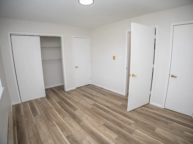 4819 Marion St #4 — Photo 11