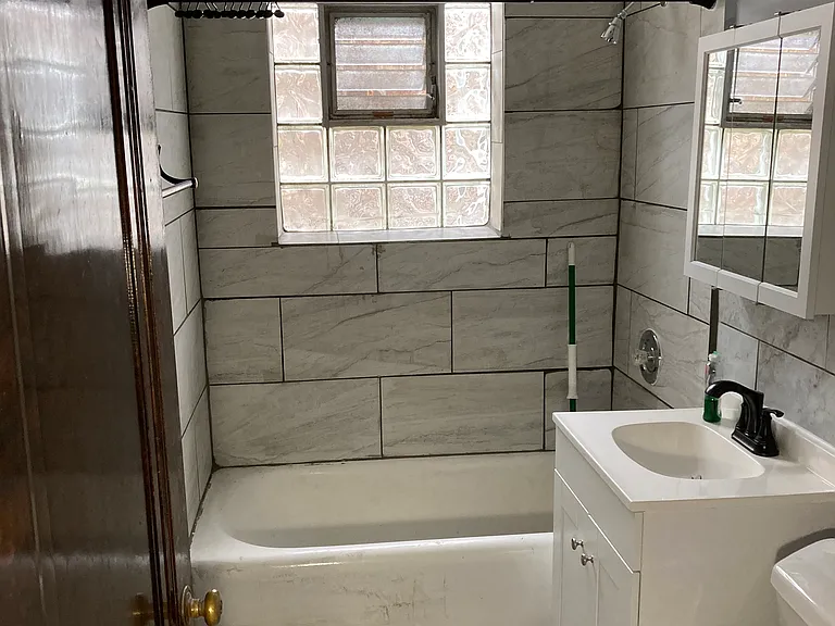 5624 N Saint Louis Ave #2 — Photo 10