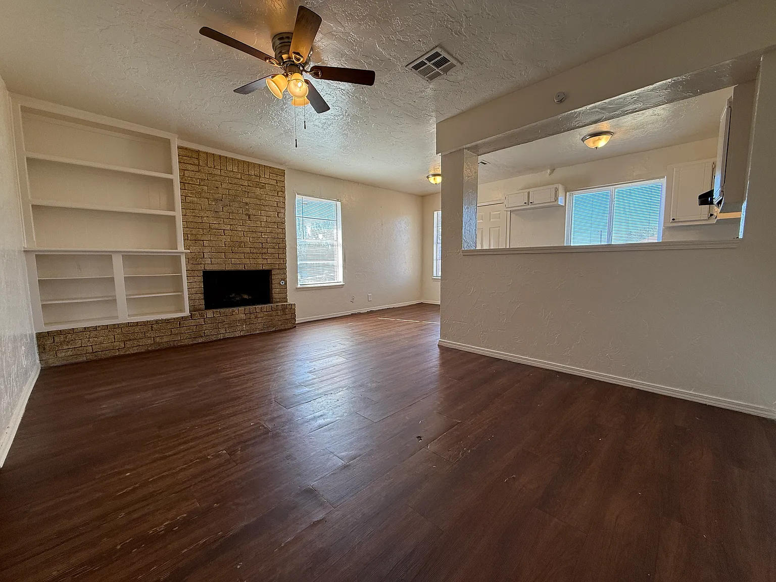 3 bed, 1200 sqft, $1,195 — Photo 3