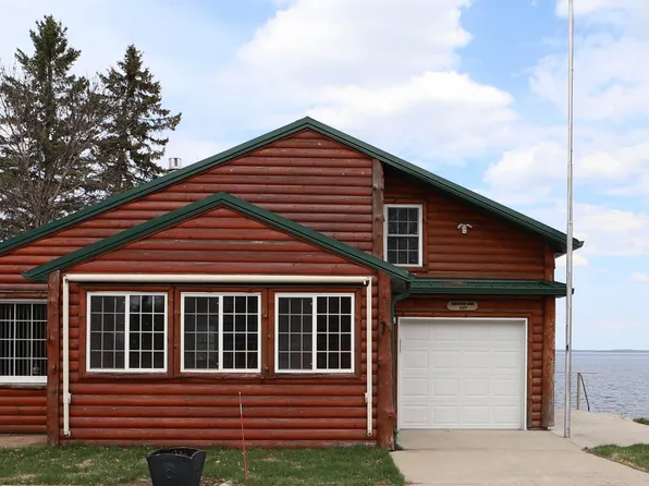 1624 Whipholt Beach Rd NW, Walker, MN 56484