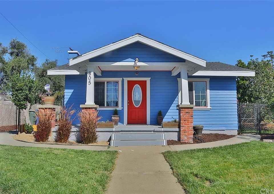 1st image of 805 E I St