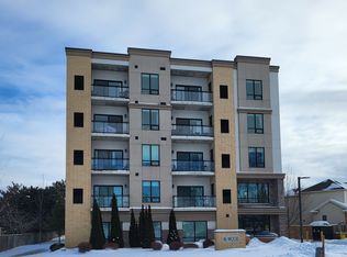 16 Wood St #506, Saint Catharines, ON L2N0A8