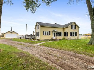 3315 15 Mile Rd NW, Kent City, MI 49330