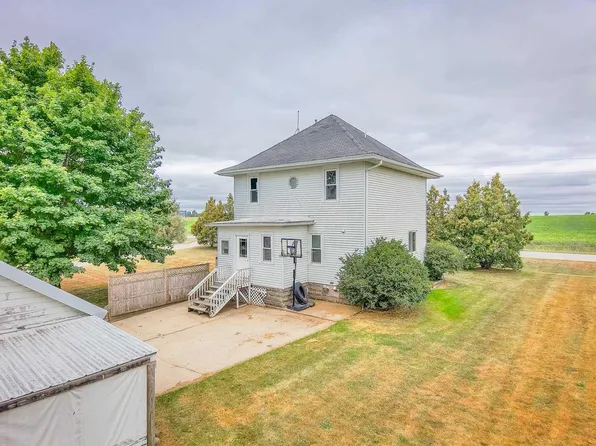 1287 Whitetail Ave, Sumner, IA 50674