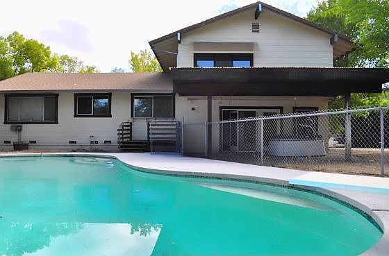 2nd image of 4140 Quartz Ct