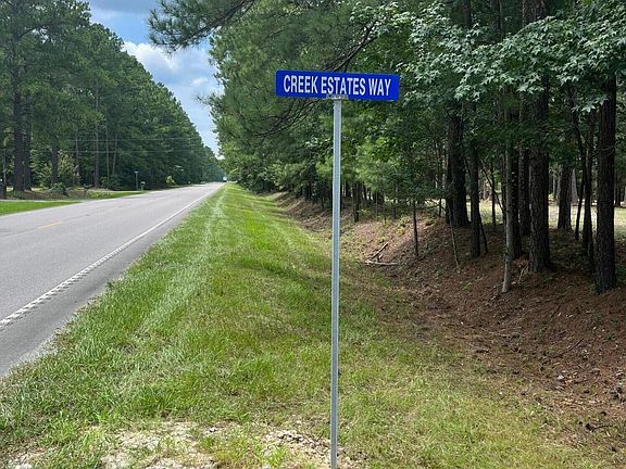 3rd image of 417 Creek Estates Ln