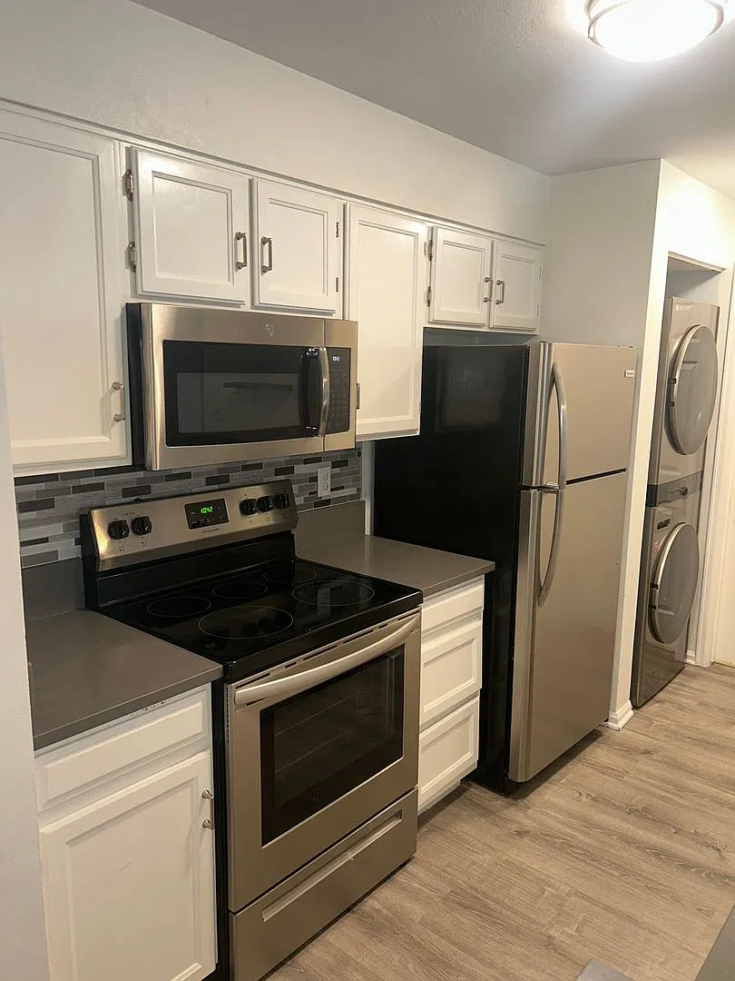 Short-Term Rental Opportunity - 6 Month Lease Available! Updated 1 bedroom, 1 bathroom Littleton ... — Photo 4