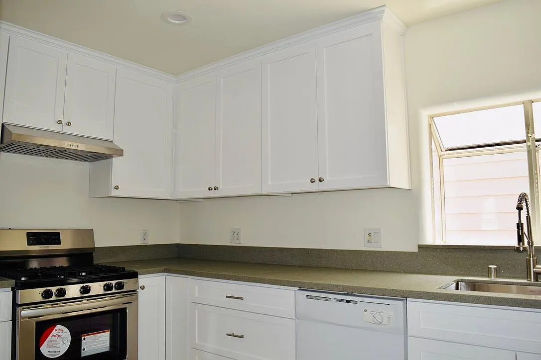 3607 Alma Avenue — Photo 2