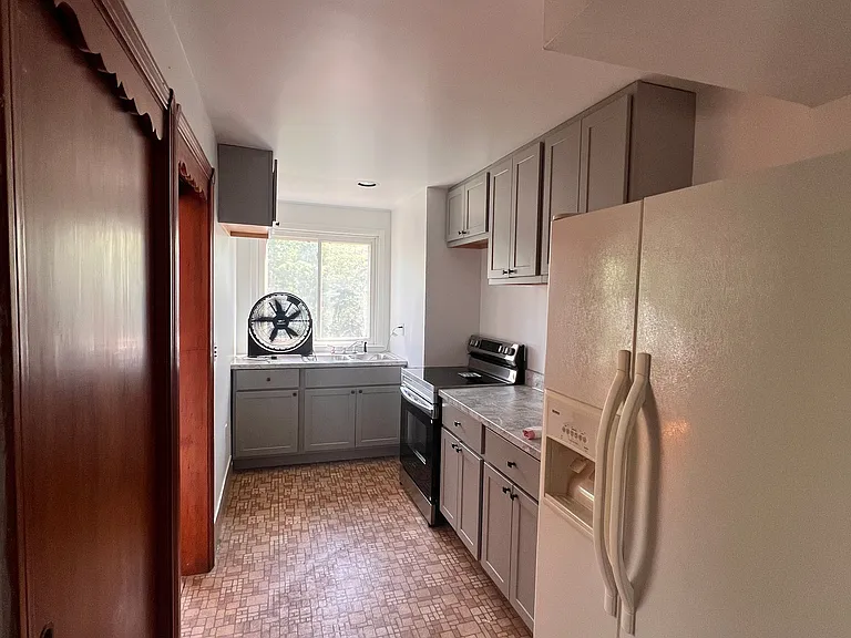 New cabinets stove sink