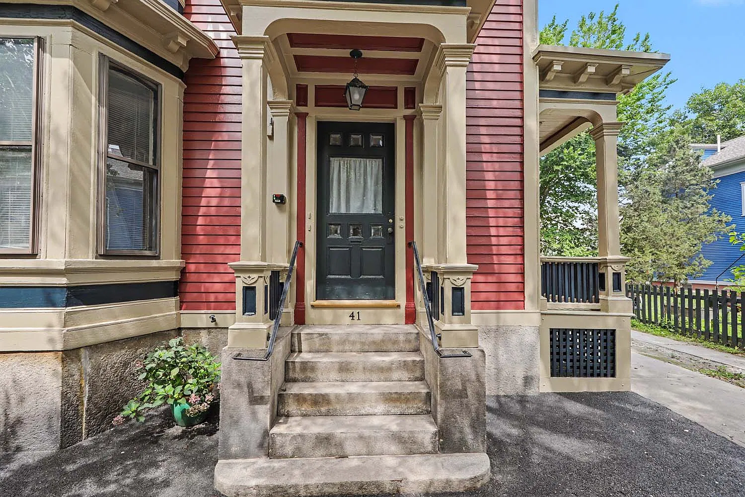 2 bed, 1600 sqft, $2,300 — Photo 2