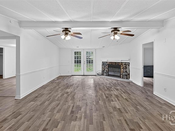 5th image of 140 Bridal Way