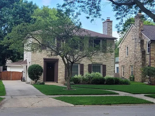 4646 North Wildwood AVENUE, Whitefish Bay, WI 53211