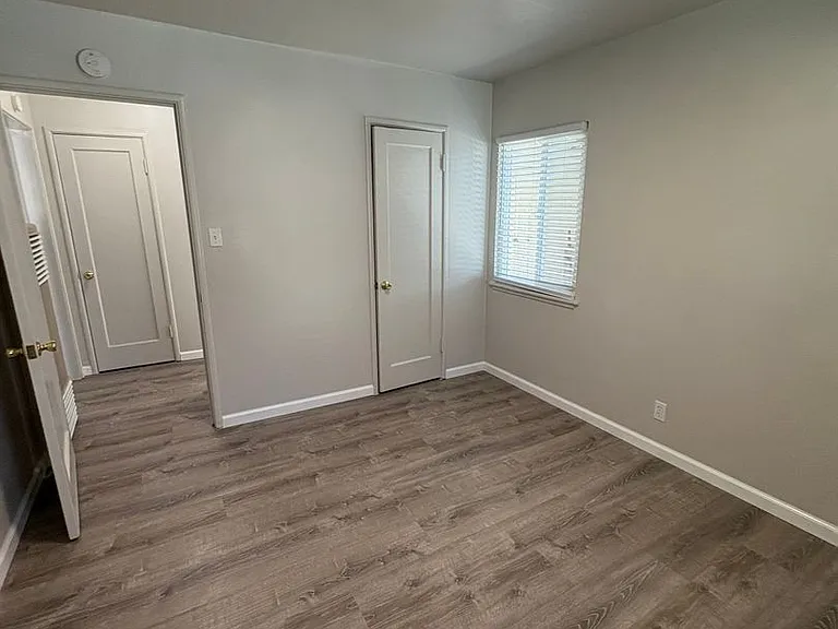 524 Carpenter St — Photo 5