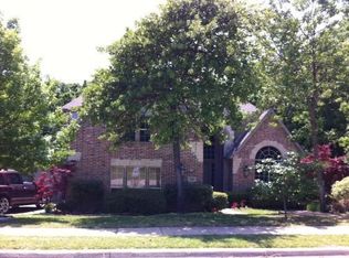 1916 Bridgestone Dr, Corinth, TX 76210