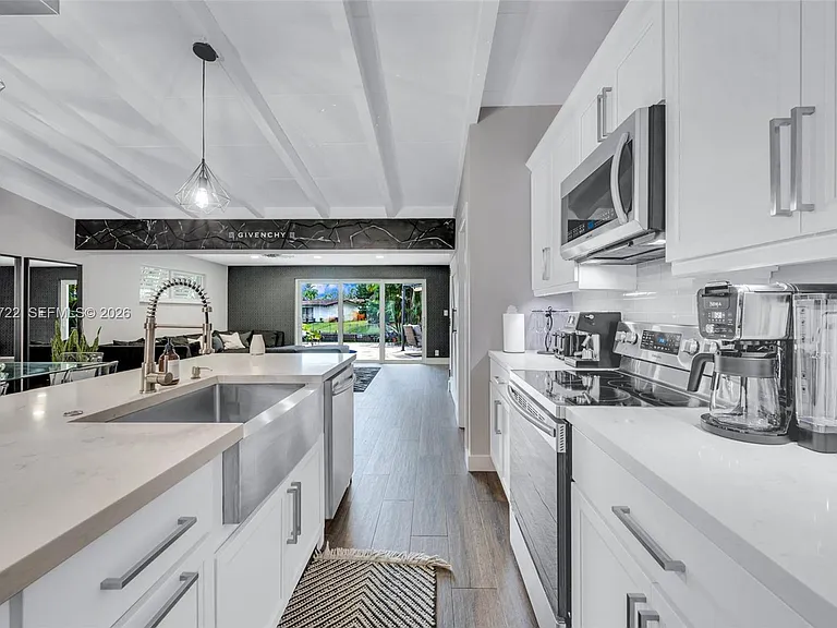 2407 Nassau Ln — Photo 19
