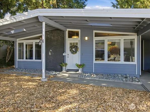 8022 S 112 Street, Seattle, WA 98178