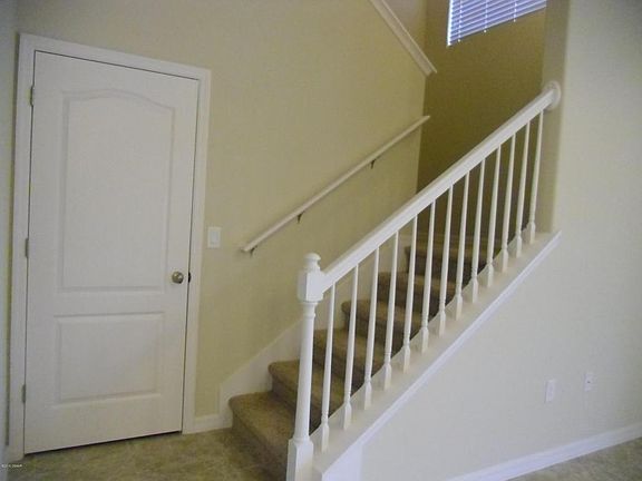 5th image of 135 Aston Grande Dr