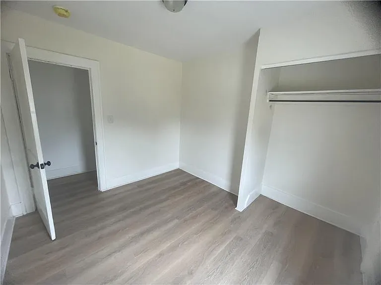 1439 Maryland Ave — Photo 17