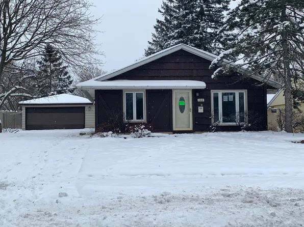 148 W Kennedy Dr, Streamwood, IL 60107
