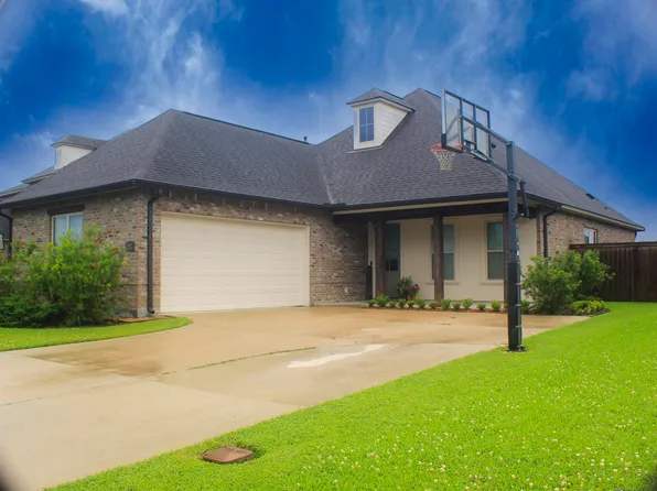 36347 Belle Savanne Ave, Geismar, LA 70734